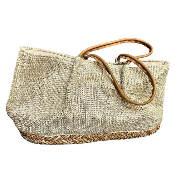 Much Et Muchette Chic Gold Metallic Shoulder Bag with Wicker Bottom - Picture 3 of 4